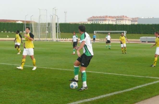 Raúl Martín apenas pudo jugar media hora Raúl Martín apenas pudo jugar media hora