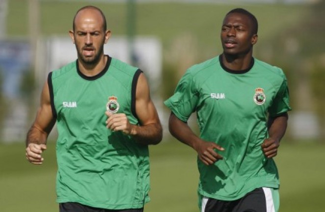 Colsa y Diop, durante la sesi&oacute;n