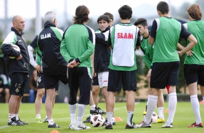 Marcelino habla a la plantilla