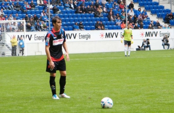 Francis pone el balón en juego
