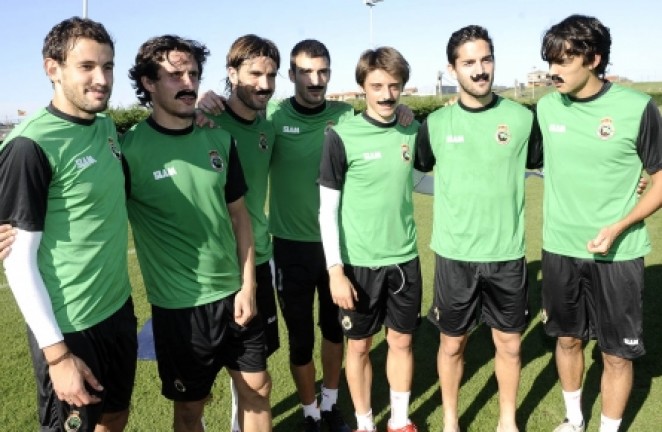Con mostacho