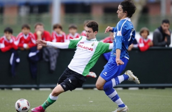 Juvenil A- Danok Bat Juvenil A- Danok Bat