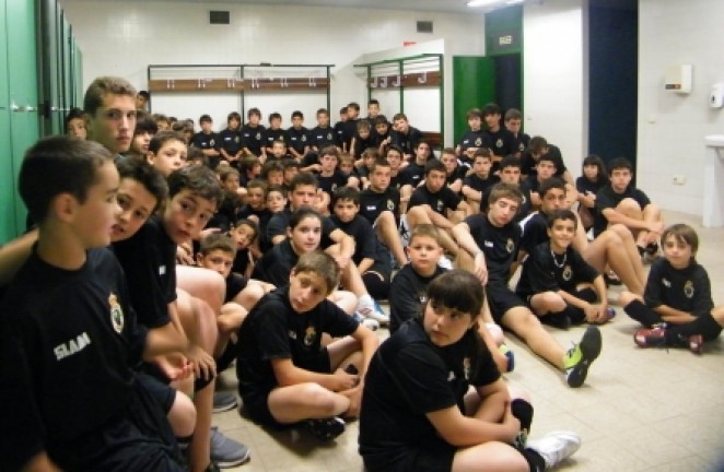 Vestuario del equipo visitante