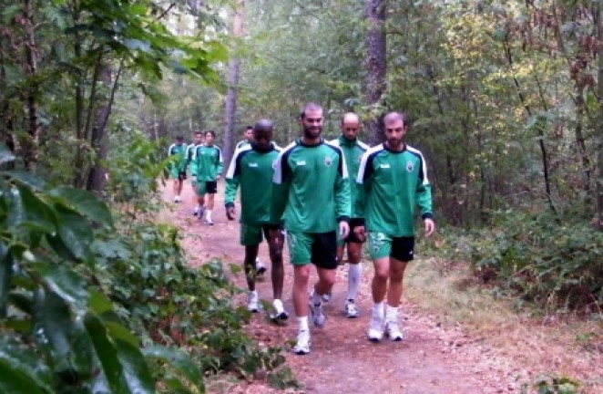 Primero, sesi&oacute;n en el bosque