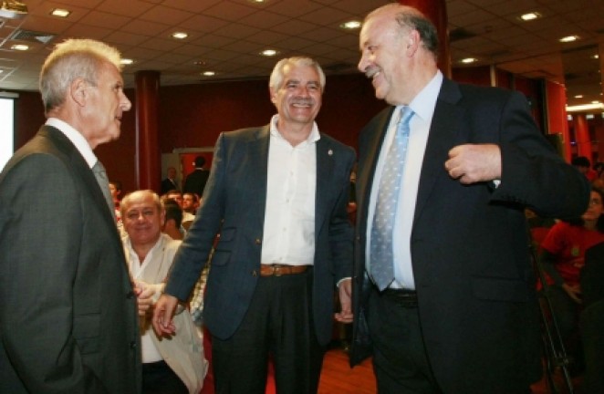 Pern&iacute;a, Del Bosque y Vilar