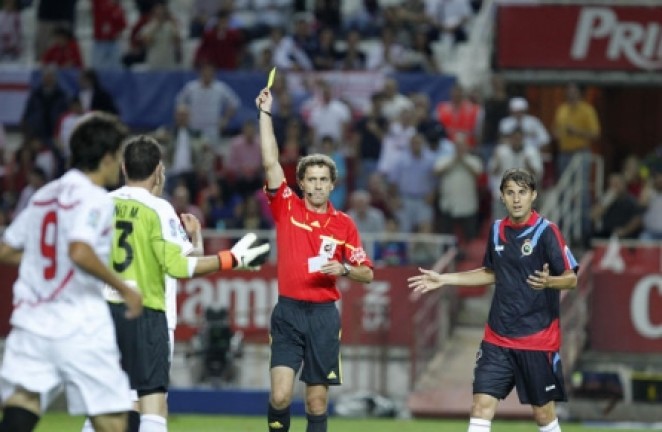 Penalti y tarjeta a Toño Penalti y tarjeta a Toño