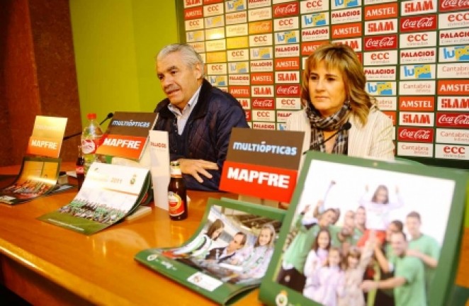 Francisco Pernía, durante la presentación Francisco Pernía, durante la presentación