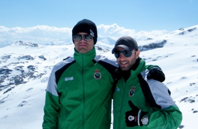Tziolis y Kennedy alucinados con el paisaje Tziolis y Kennedy alucinados con el paisaje