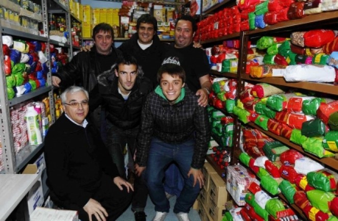 Alimentos para San José y Cáritas