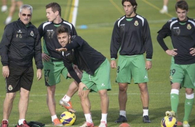 Fabri observa los ejercicios Fabri observa los ejercicios
