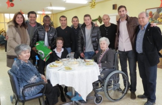 Grupo en La Caridad Grupo en La Caridad
